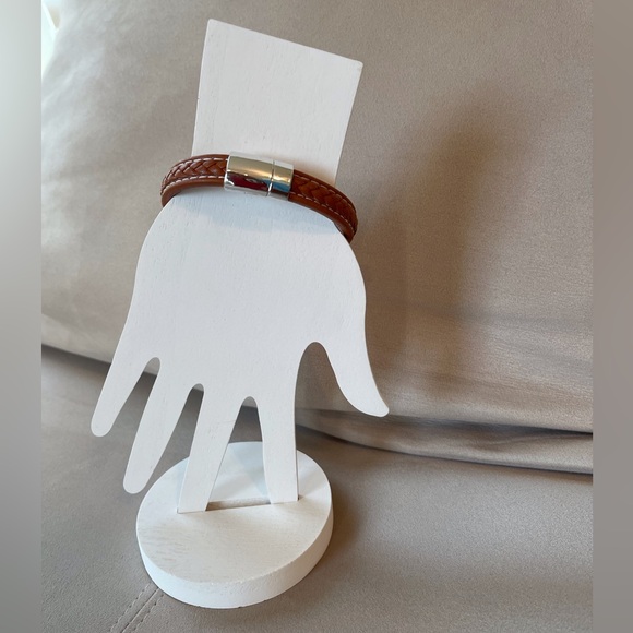 Leather/Leather-like woven Bracelet - Picture 3 of 5